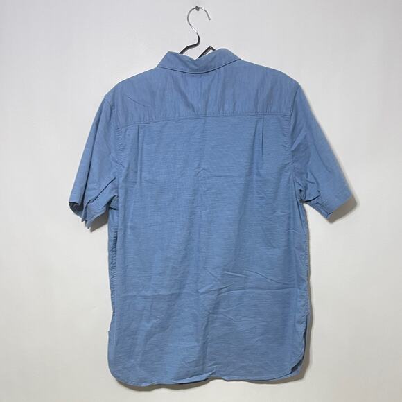 The North Face Button Down Short Sleeve Mens Shirt Light Blue Striped Pocket - Picture 4 of 8
